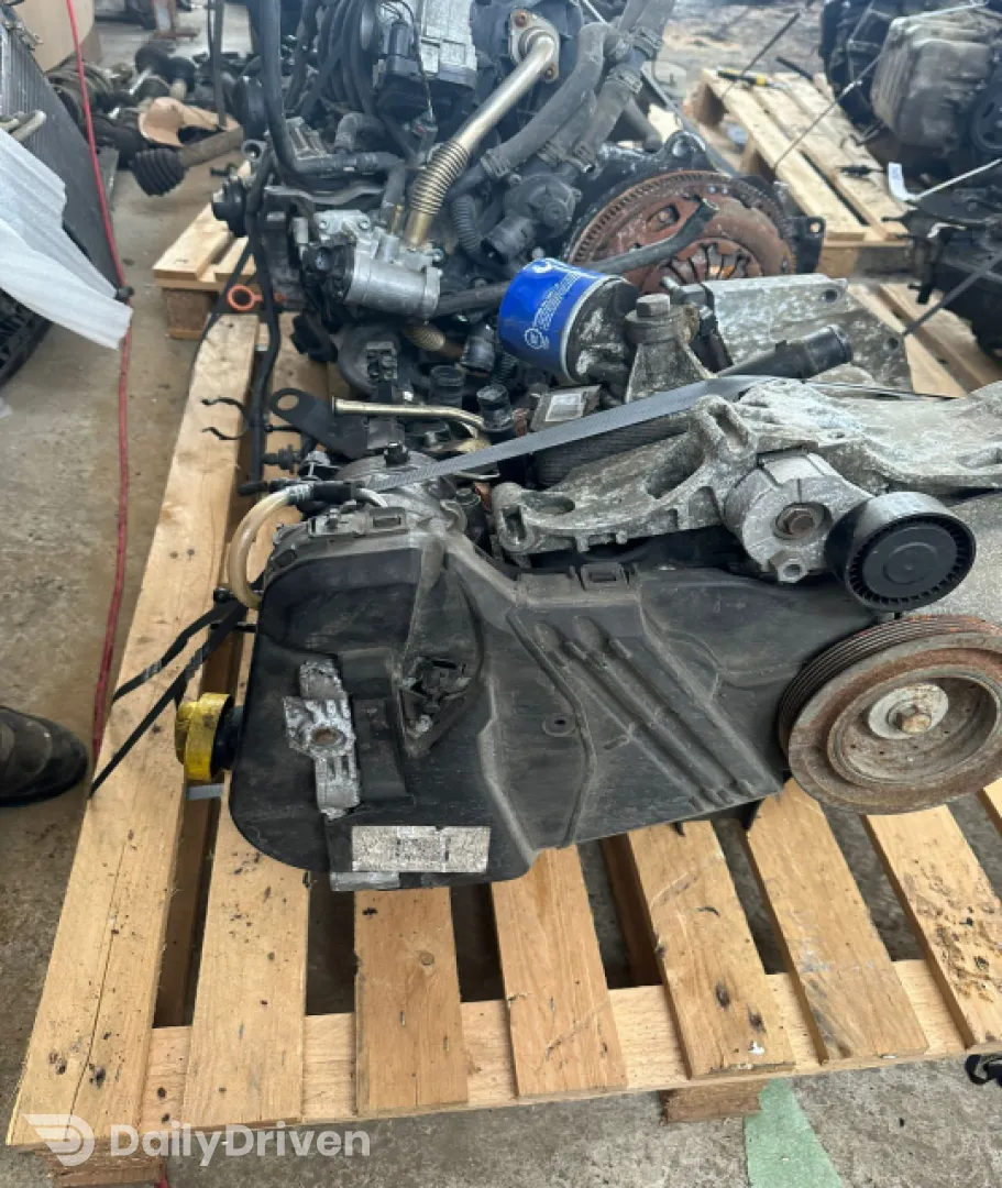 Motor fara anexe Dacia Logan  [facelift] [2007 - 2012] MCV wagon 1.5 D MT (86 hp)