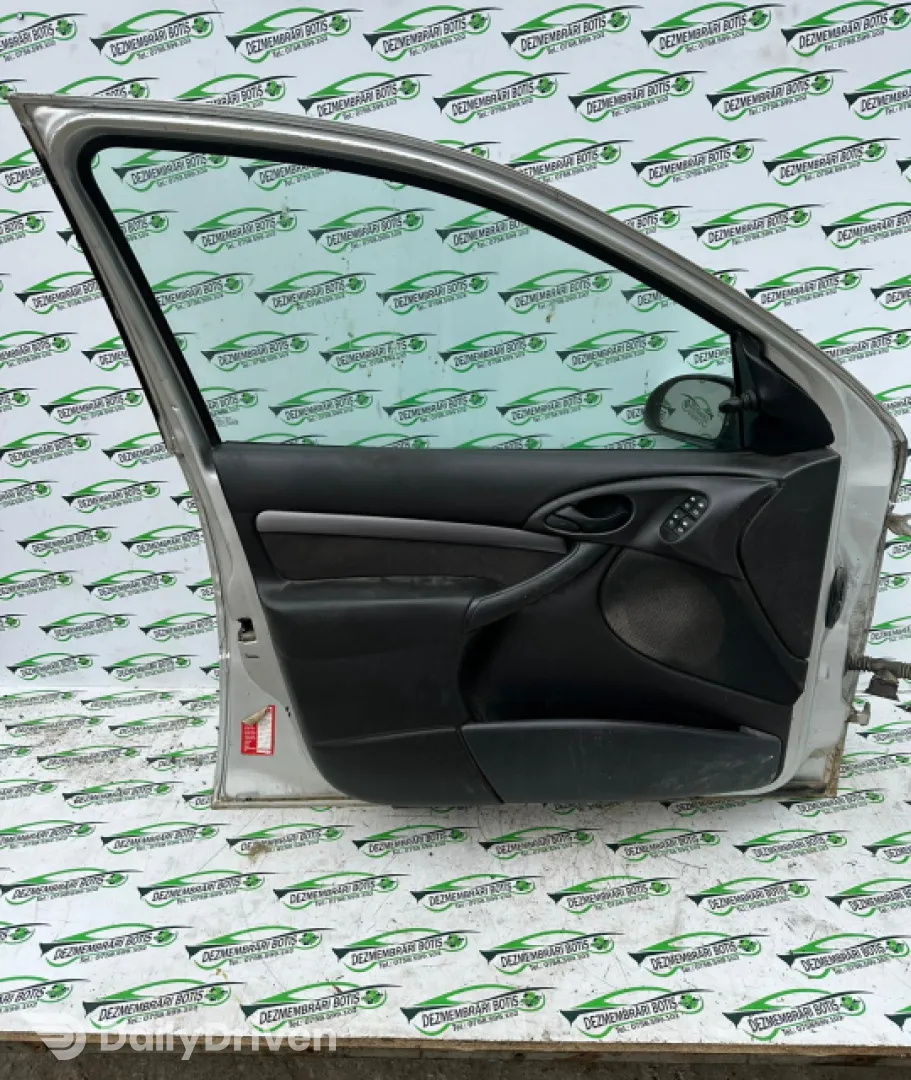Usa / Portiera fata stanga Ford Focus  [1998 - 2004] wagon 5-usi 1.8 TDCi MT (101 hp)