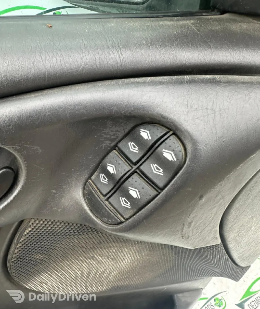 Usa / Portiera fata stanga Ford Focus  [1998 - 2004] wagon 5-usi 1.8 TDCi MT (101 hp)