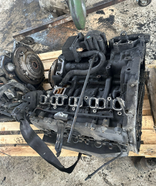 Motor fara anexe Ford Transit 3 [2000 - 2006] Autoutilitara cu prelata 2-usi 2.4 Di MT (120 hp)