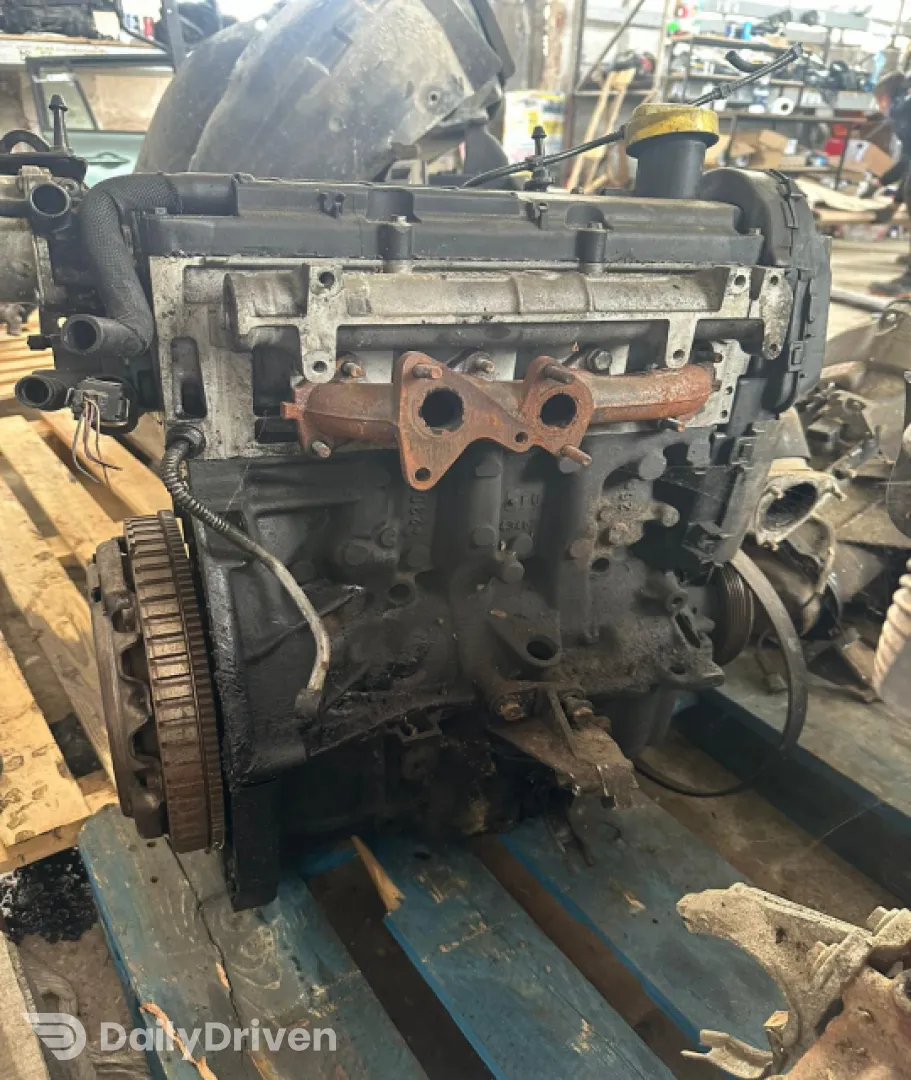 Motor fara anexe Dacia Logan  [facelift] [2007 - 2012] MCV wagon 1.5 D MT (86 hp)