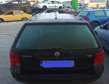 Usa / Portiera spate dreapta Volkswagen VW Passat B5 [1996 - 2000] wagon 1.9 TDI MT (90 hp)