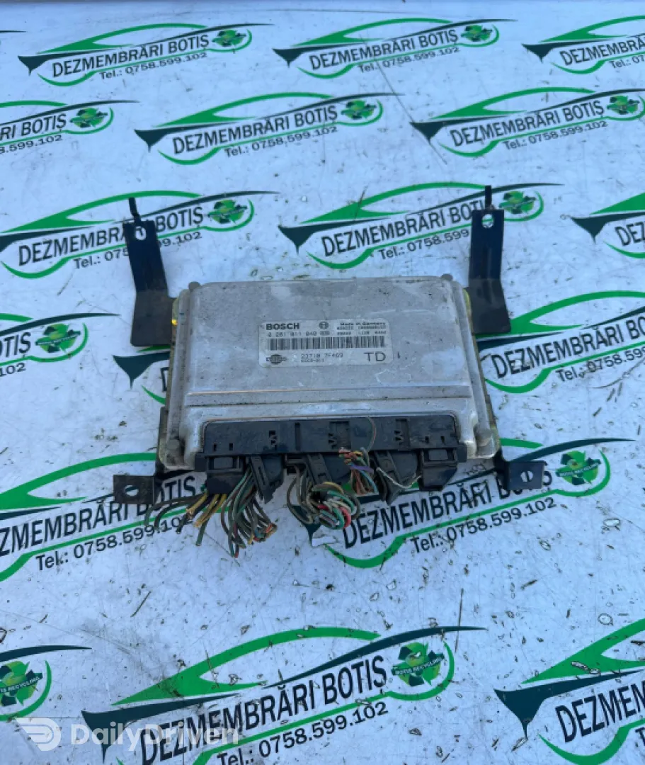 Calculator motor ECU 0 281 011 040 Nissan Terrano R20 [2th facelift] [1999 - 2004] SUV 5-usi 2.7 TD MT AWD (125 hp)