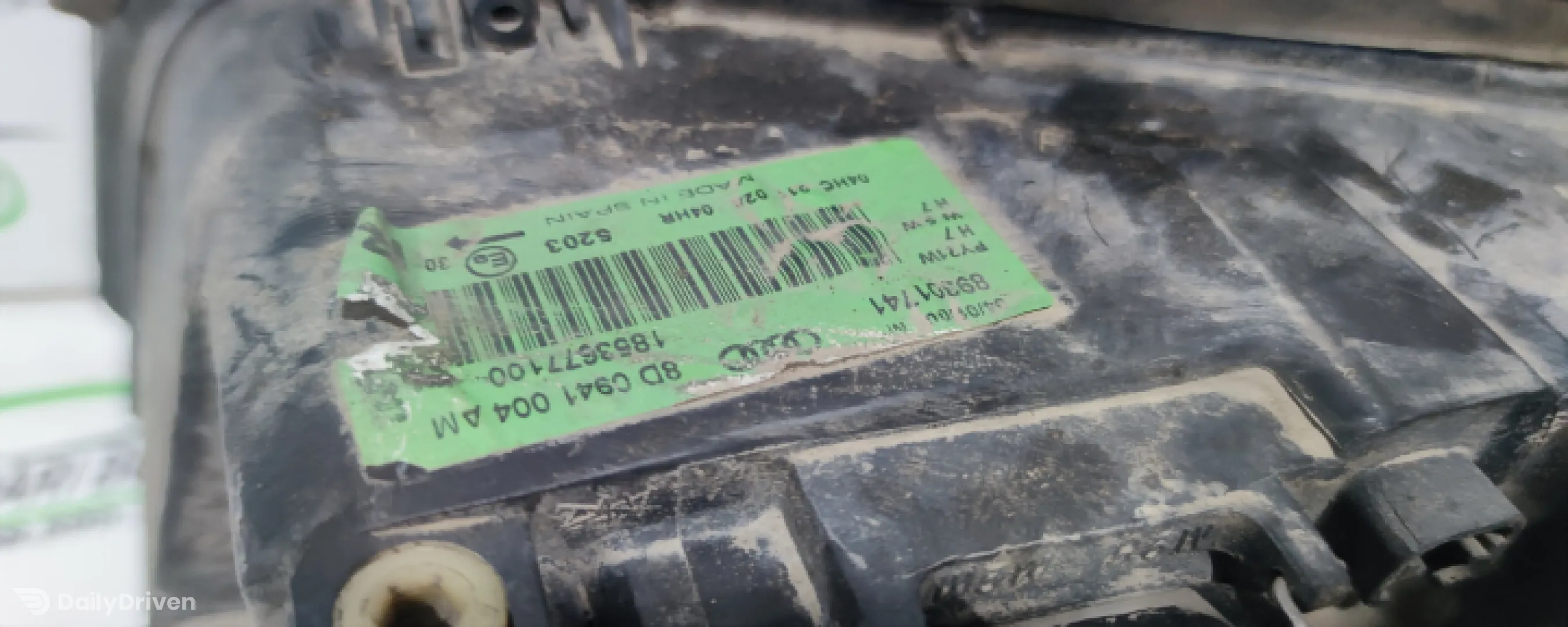 Far dreapta cu Xenon Audi A4 B5 [1994 - 1999] Sedan 1.6 MT (101 hp)
