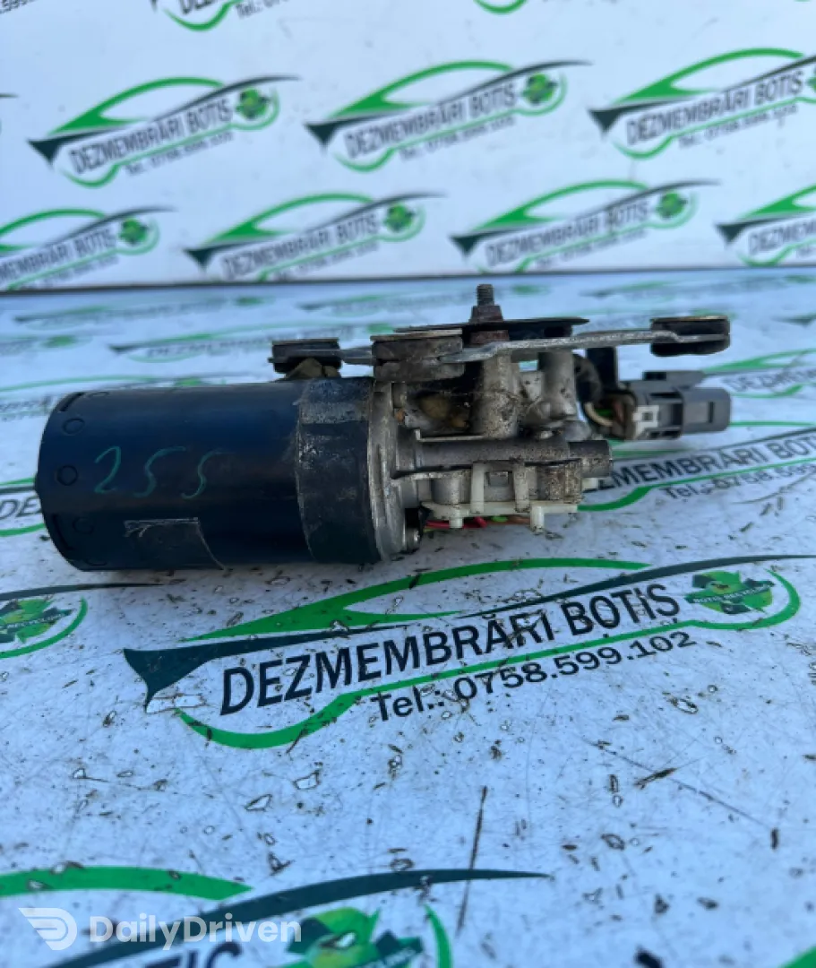 Motoras stergatoare volan pe stanga 9 390 332 378 Nissan Terrano R20