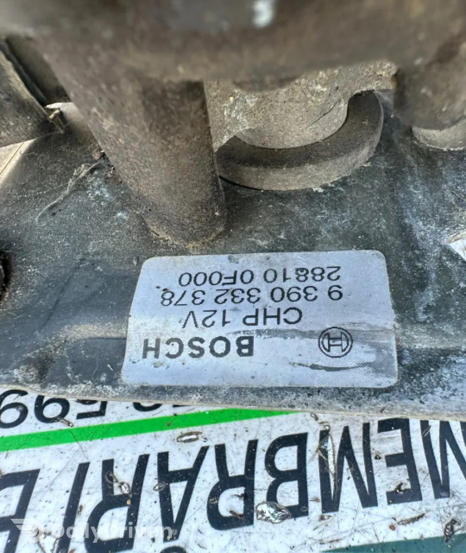 Motoras stergatoare volan pe stanga 9 390 332 378 Nissan Terrano R20