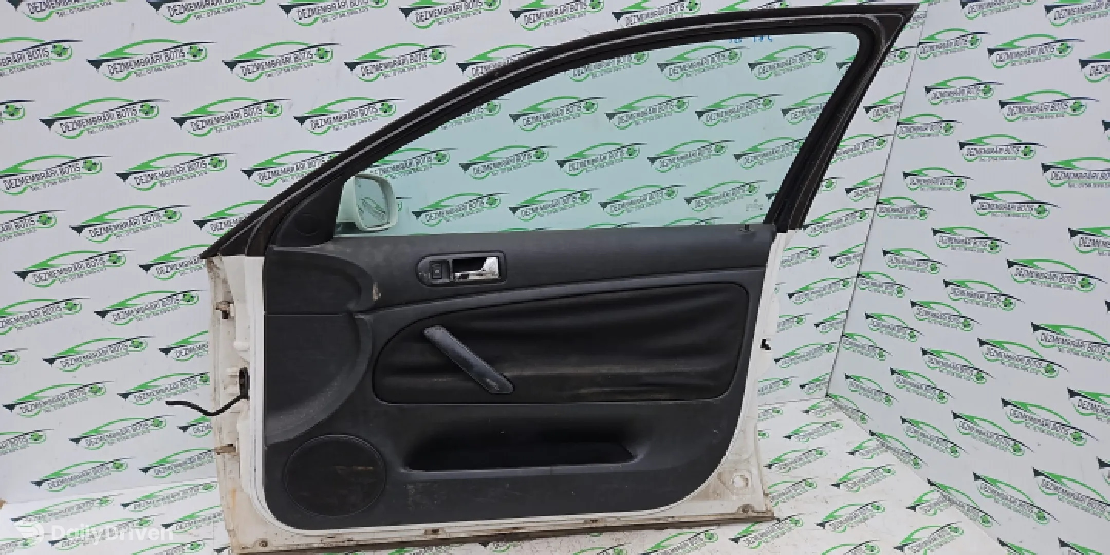 Usa / Portiera fata dreapta Volkswagen VW Passat B5 [1996 - 2000] wagon