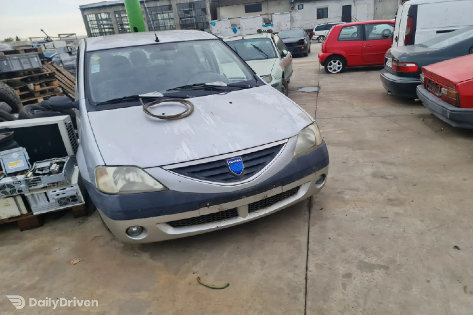 Fuzeta fata dreapta /LOG Dacia Logan  [2004 - 2008] Sedan 1.4 MT (75 hp)