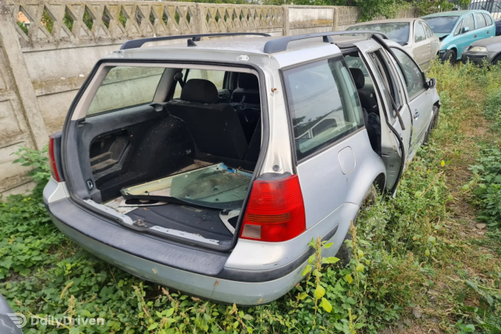 Carcasa termostat 038 121 133A Volkswagen VW Golf 4 [1997 - 2006] wagon 1.9 TDI MT (101 hp)