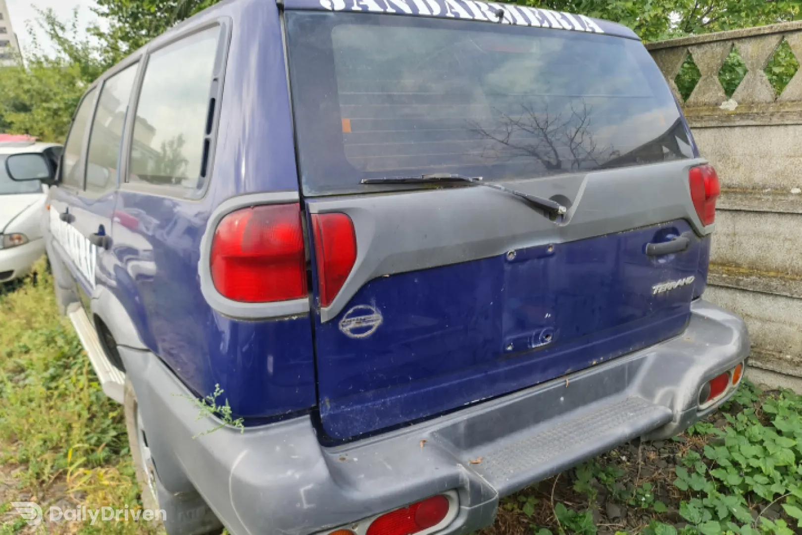 Vas lichid parbriz Nissan Terrano R20 [2th facelift] [1999 - 2004] SUV 5-usi 2.7 TD MT AWD (125 hp)