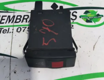 Buton avarie Audi A4 B5 [1994 - 1999] Sedan 1.9 TDI AT (110 hp)