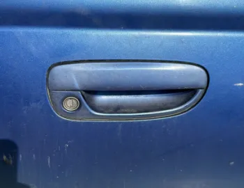Usa / Portiera fata dreapta Hyundai Accent X3 [facelift] [1997 - 2000] Sedan 1.3 MT (85 hp)