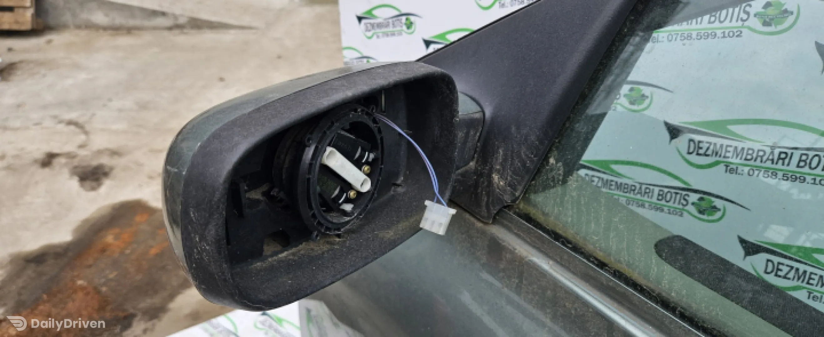 Usa / Portiera fata stanga Renault Megane 2 [2002 - 2006] wagon 1.5 dCi MT (82 hp)