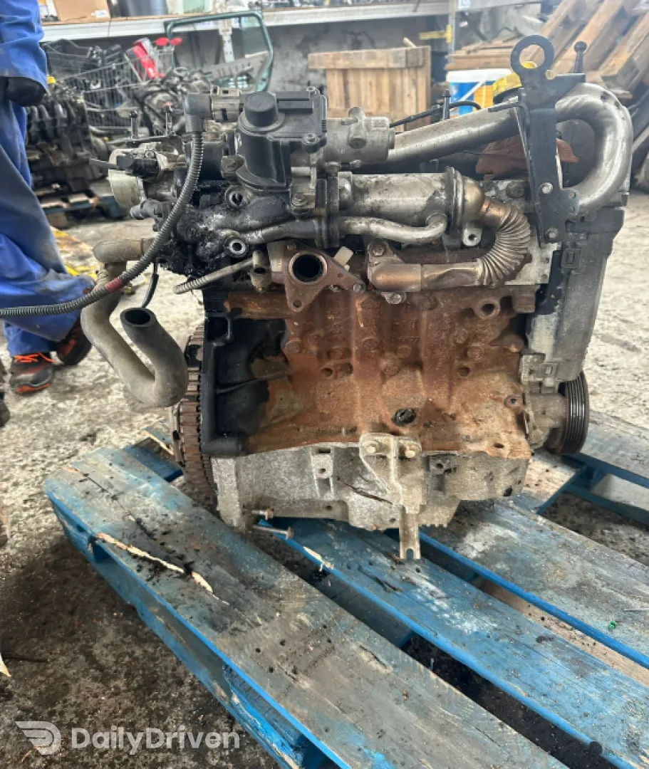 Motor fara anexe Dacia Logan  [facelift] [2007 - 2012] MCV wagon 1.5 D MT (86 hp)