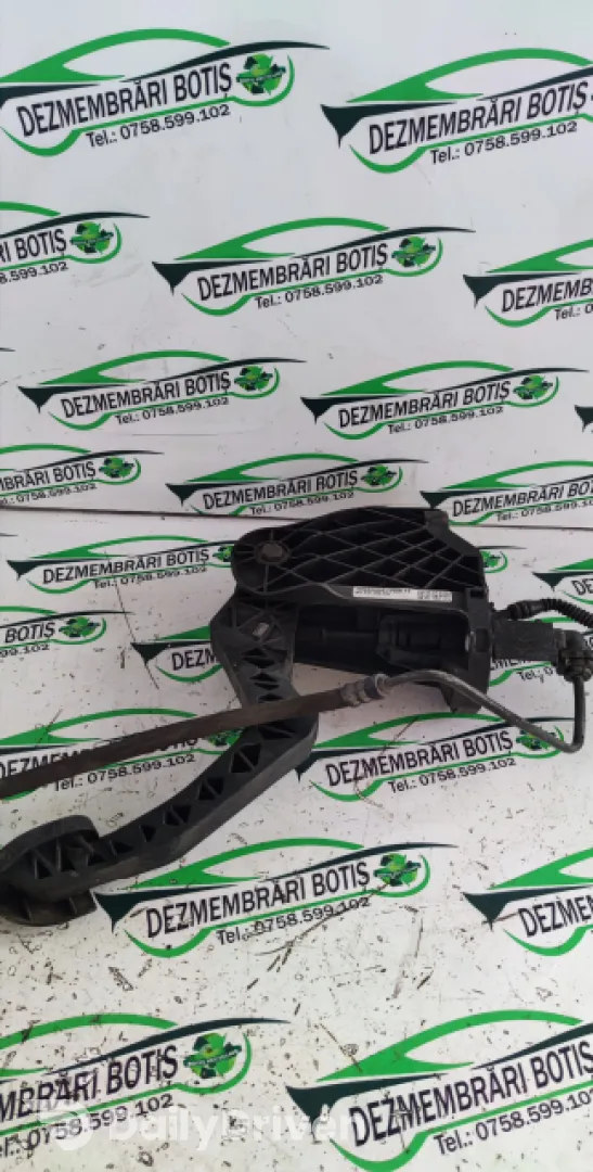 Pedala acceleratie