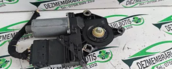 Motoras macara geam spate dreapta /1K4 839 402 E Volkswagen VW Golf 5 [2003 - 2009] Hatchback 5-usi