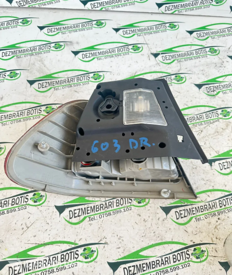 Lampa / Tripla stop dreapta pe aripa BMW Seria 3 E46 [1997 - 2003] Sedan 4-usi 318i AT (118 hp)