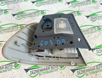 Lampa / Tripla stop dreapta pe aripa BMW Seria 3 E46 [1997 - 2003] Sedan 4-usi 318i AT (118 hp)