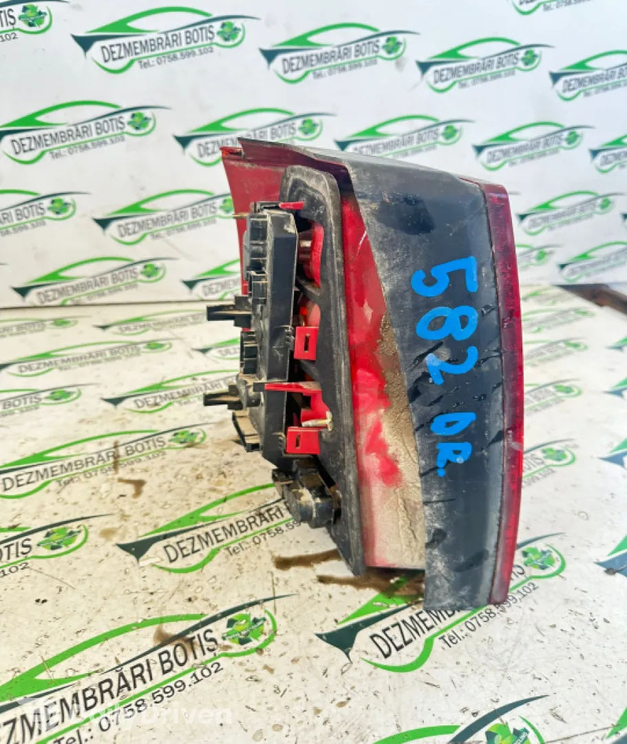 Lampa / Tripla stop dreapta pe aripa Volkswagen VW Golf 4 [1997 - 2006] wagon 1.9 SDI MT (68 hp)