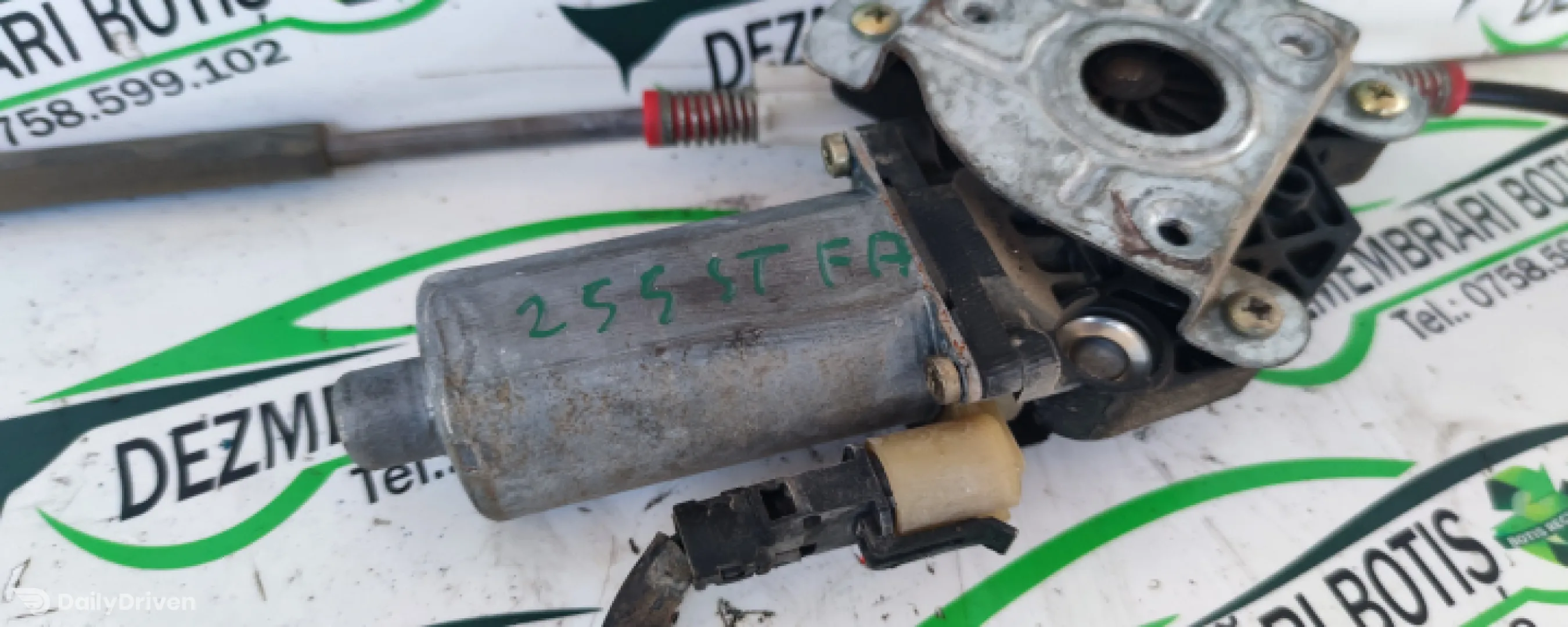 Macara geam fata stanga electrica Nissan Terrano R20 [2th facelift] [1999 - 2004] SUV 5-usi 2.7 TD MT AWD (125 hp)