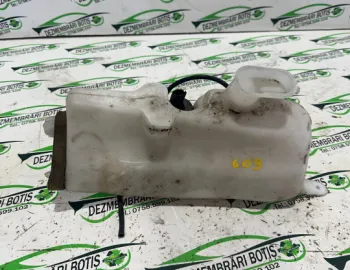 Vas lichid parbriz Renault Clio 2 [1998 - 2005] Symbol Sedan 1.4 MT (75 hp)