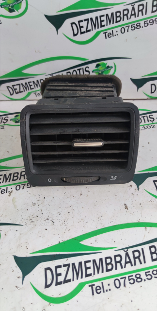 Grila ventilatie bord stanga Volkswagen VW Golf 5 [2003 - 2009] Hatchback 5-usi