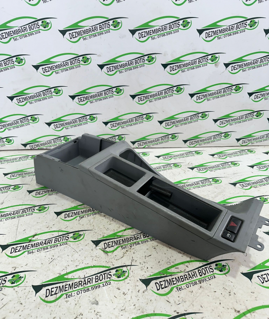 Consola centrala BMW Seria 3 E46 [1997 - 2003] Sedan 4-usi 318i AT (118 hp)