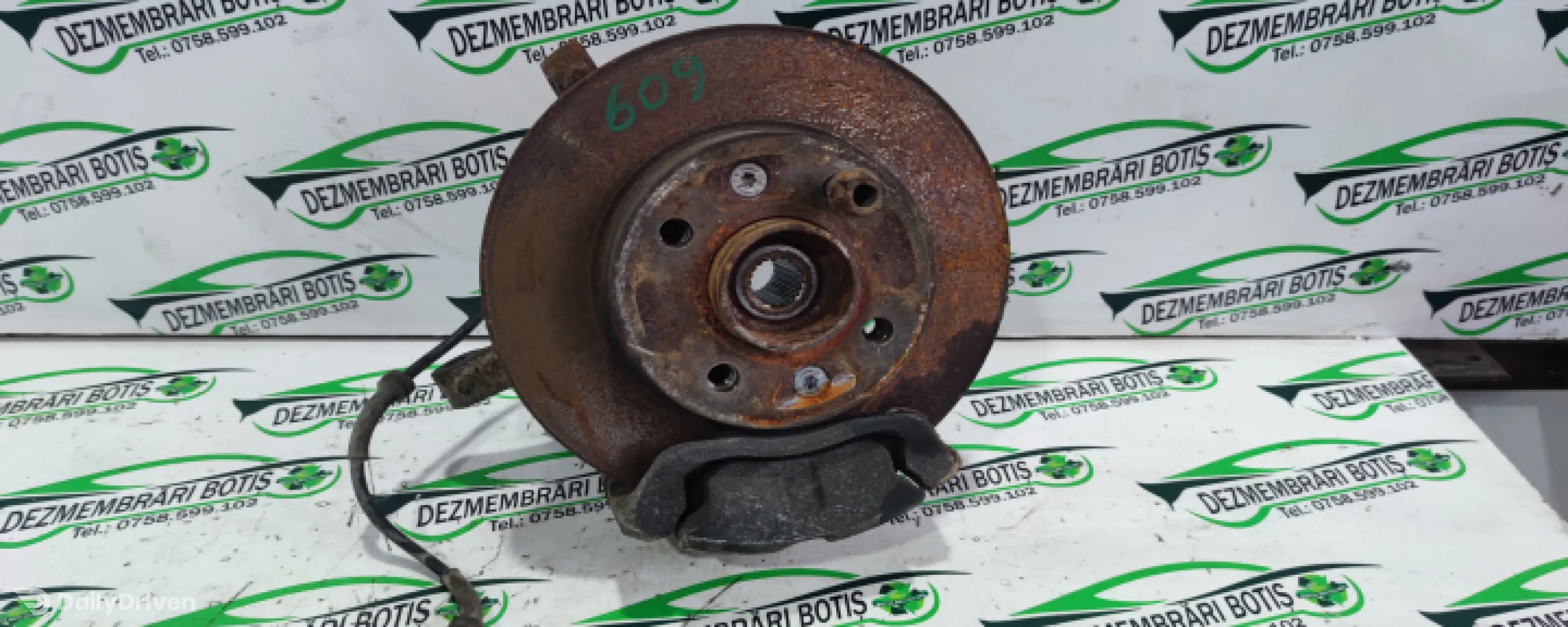 Fuzeta fata dreapta Renault Clio 2 [1998 - 2005] Symbol Sedan 1.4 MT (75 hp)