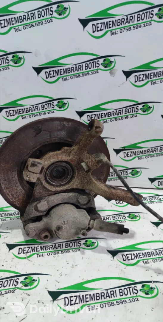 Fuzeta fata dreapta Renault Clio 2 [1998 - 2005] Symbol Sedan 1.4 MT (75 hp)