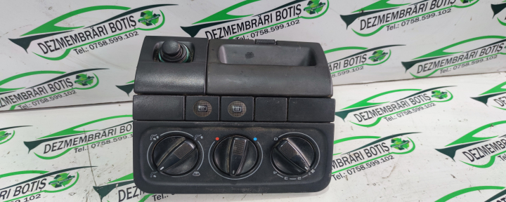 Scrumiera fata Volkswagen VW Vento  [1992 - 1998] Sedan 1.8 AT (90 hp)