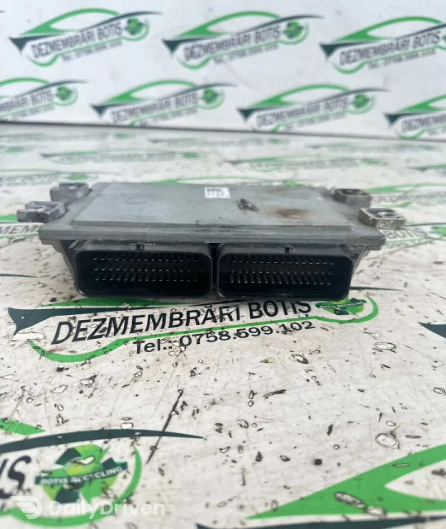Calculator motor ECU 8200483732 Dacia Logan  [facelift] [2007 - 2012] Sedan 1.4 MT (75 hp)