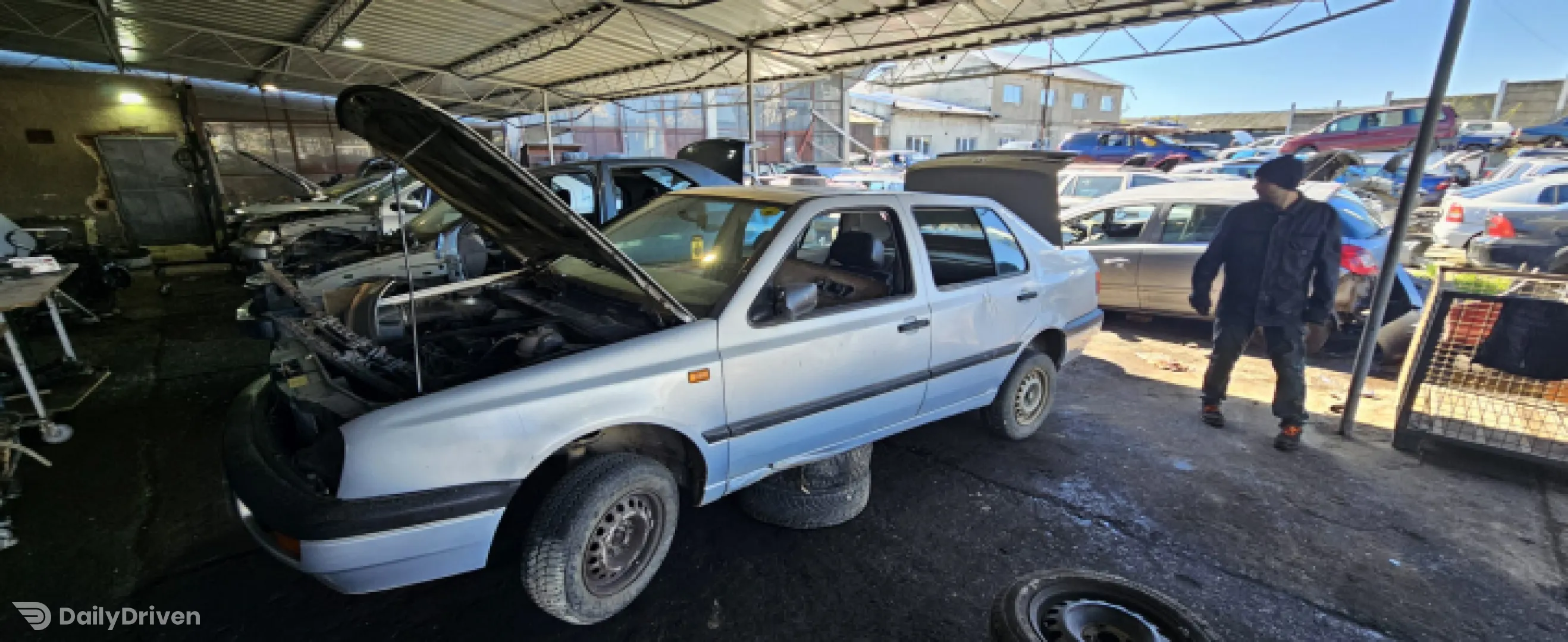 Electromotor 0 331 303 147-647 Volkswagen VW Vento  [1992 - 1998] Sedan 1.8 AT (90 hp)