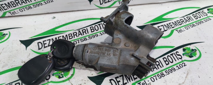 Contact cu cheie 357 905 851 Volkswagen VW Vento  [1992 - 1998] Sedan 1.8 AT (90 hp)