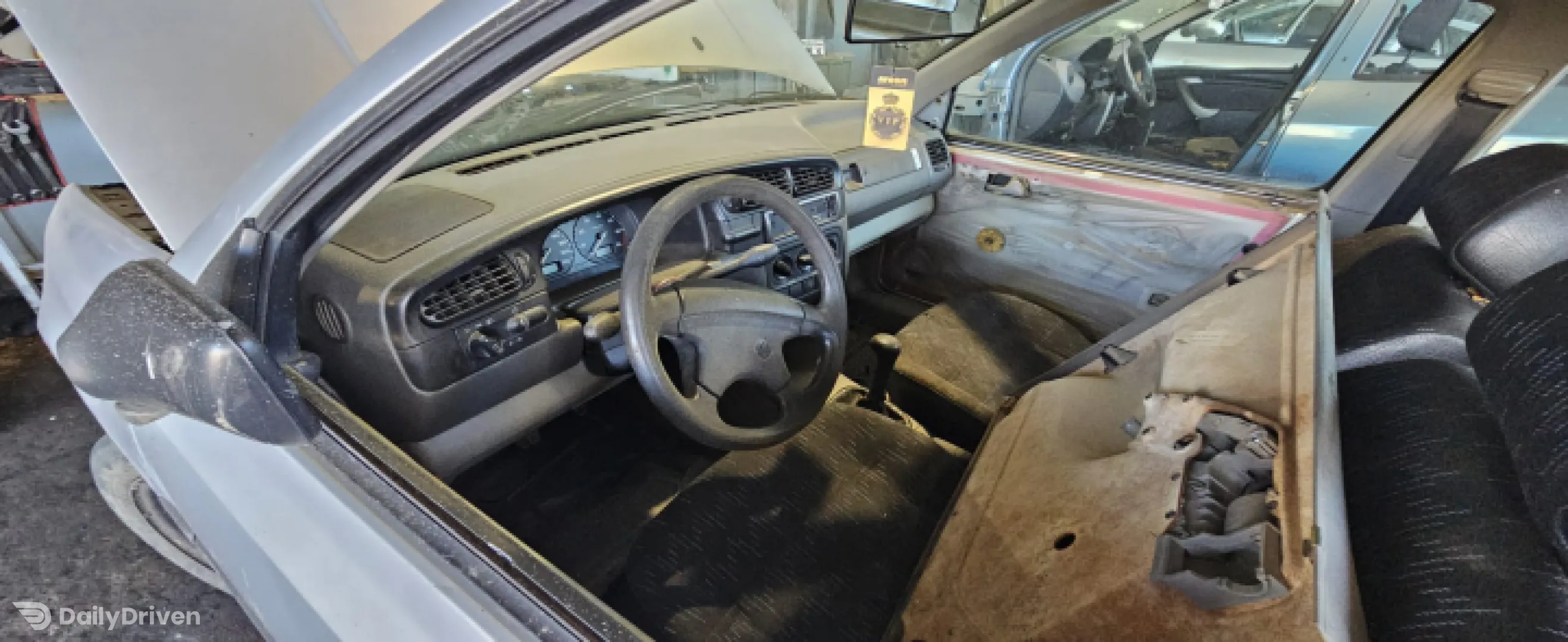 Contact cu cheie 357 905 851 Volkswagen VW Vento  [1992 - 1998] Sedan 1.8 AT (90 hp)