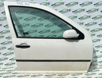 Usa / Portiera fata dreapta Volkswagen VW Golf 4 [1997 - 2006] wagon 1.9 SDI MT (68 hp)