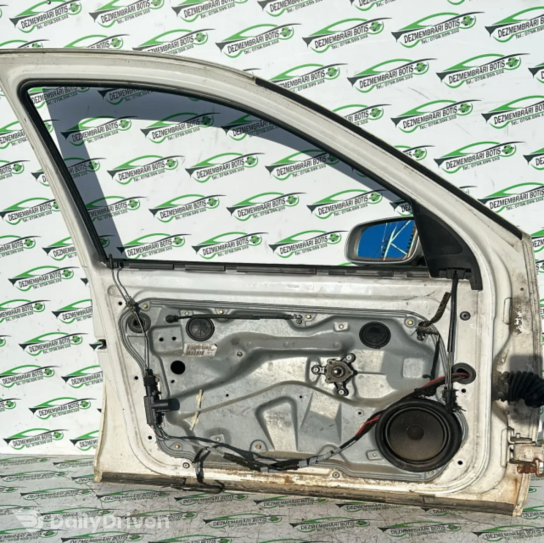 Usa / Portiera fata stanga Volkswagen VW Golf 4 [1997 - 2006] wagon 1.9 SDI MT (68 hp)