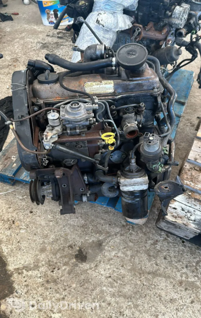 Motor fara anexe Volkswagen VW Passat B3 [1988 - 1993] wagon