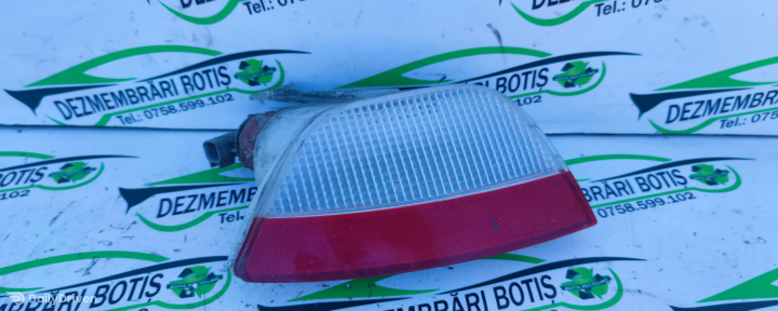 LAMPA STOP DREAPTA  SPATE IN BARA 361 Ford Focus  [1998 - 2004] Sedan 4-usi 1.6 MT (101 hp)