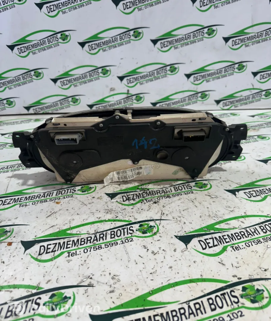 Ceasuri bord P8200377202 Dacia Logan  [2004 - 2008] Sedan 1.4 MT (75 hp)