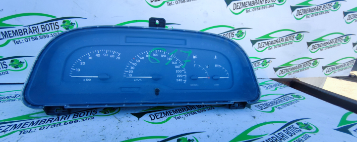 Ceasuri bord Renault Laguna  [facelift] [1998 - 2001] Grandtour wagon 1.6 MT (108 hp)