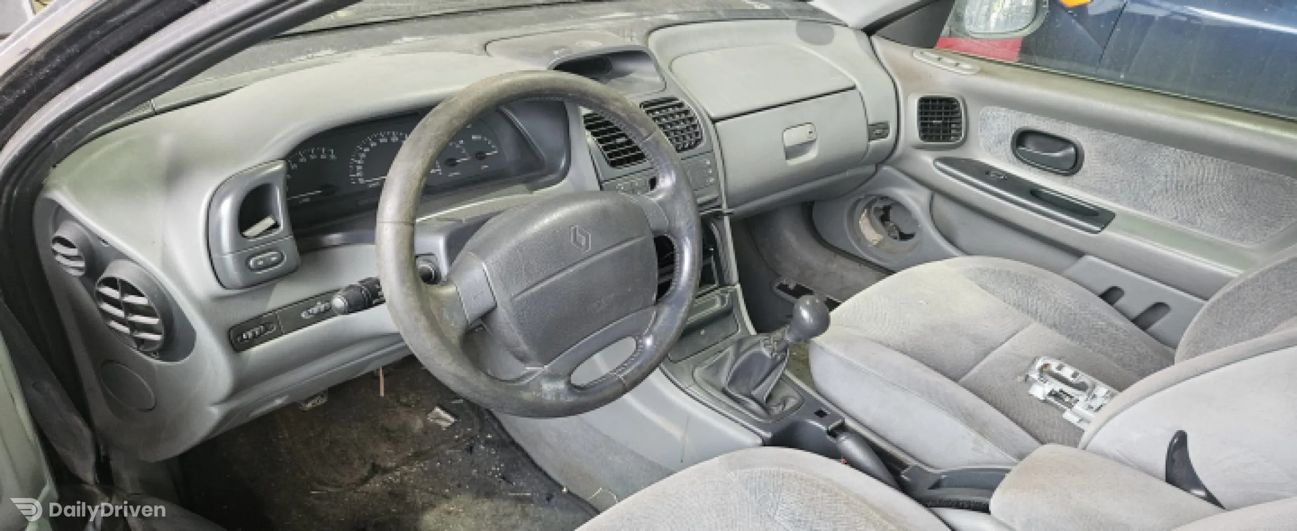 Contact cu cheie Renault Laguna  [facelift] [1998 - 2001] Grandtour wagon 1.6 MT (108 hp)