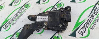 Pedala acceleratie 8200386506 B Dacia Logan  [2004 - 2008] Sedan 1.5DCi MT (68hp)