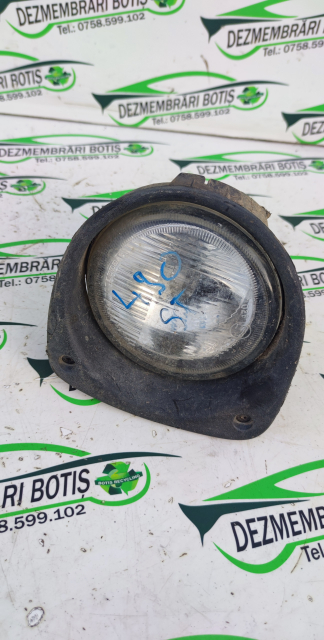 Proiector stanga Renault Clio 2 [1998 - 2005] Hatchback 5-usi 1.2 MT (75 hp)