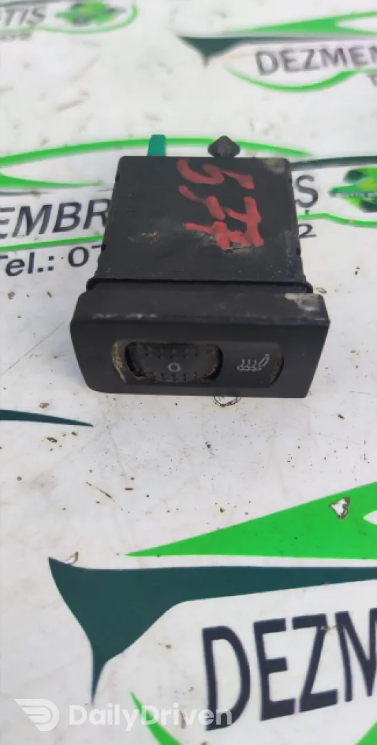 Buton incalzire scaun fata dreapta Volkswagen VW Golf 4 [1997 - 2006] wagon 1.6 MT (105 hp)