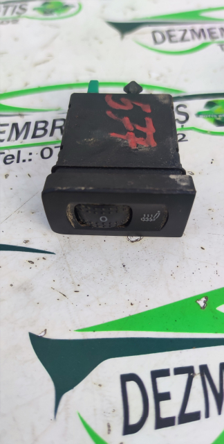 Buton incalzire scaun fata dreapta Volkswagen VW Golf 4 [1997 - 2006] wagon 1.6 MT (105 hp)