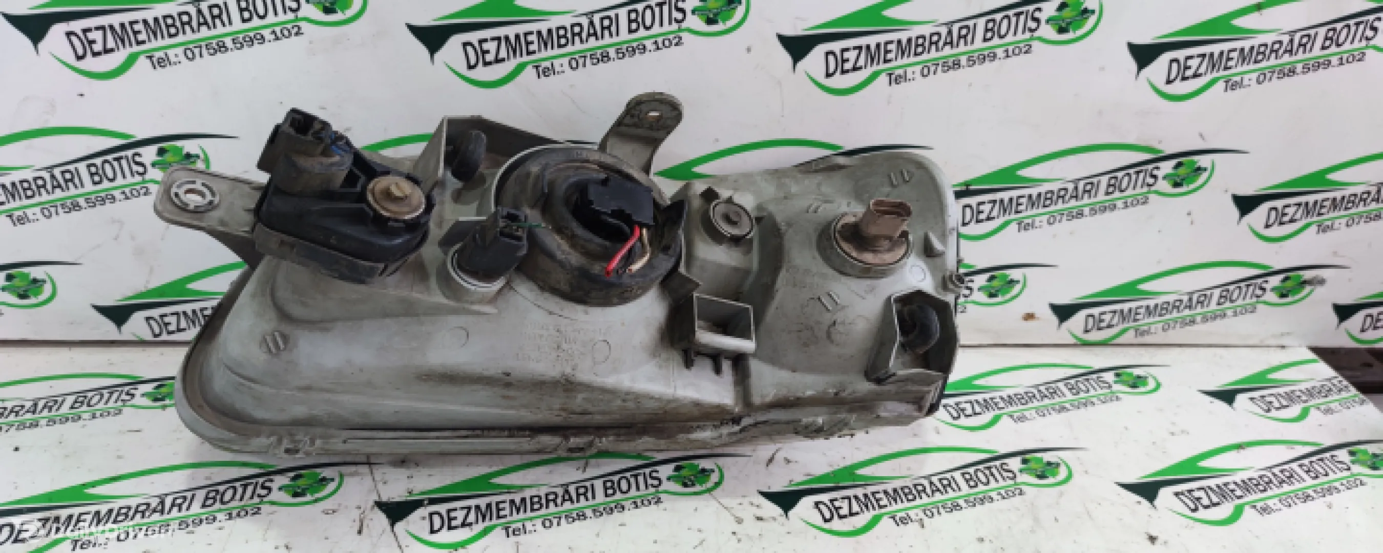Far dreapta Hyundai Accent X3 [facelift] [1997 - 2000] Sedan 1.3 MT (85 hp)