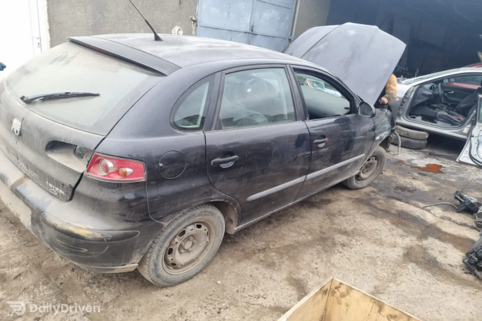 Far stanga Seat Ibiza 3 6L [2002 - 2006] Hatchback 5-usi 1.2 MT (64 hp)