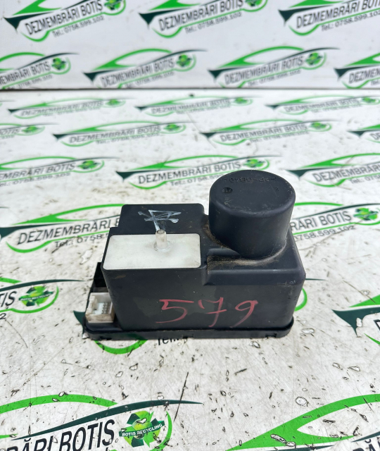 Pompa vacuum inchidere 4A0862257C Audi A4 B5 [1994 - 1999] Sedan 1.9 TDI AT (90 hp)