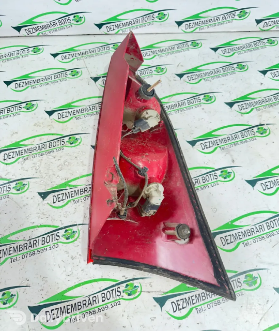 Lampa / Tripla stop dreapta pe aripa Ford Focus  [1998 - 2004] Hatchback 5-usi 1.4 MT (75 hp)