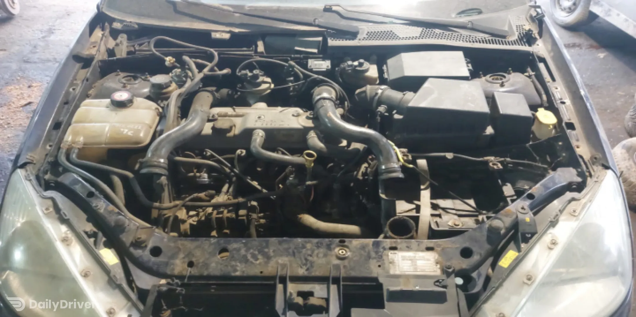 Vas expansiune Ford Focus  [1998 - 2004] wagon 5-usi 1.8 TDi MT (75 hp)